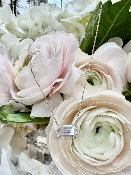 Pure Light Martini Set Diamond Necklace